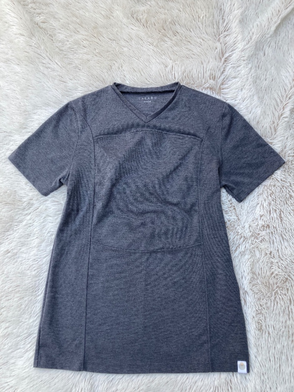 Lalabu Mens Baby Carrying V Neck Shirt Size Medium